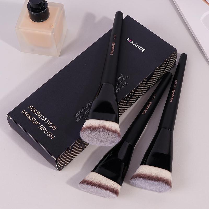 Makeup Brush Set with Case, Including Flat Foundation Brush, Finger Foundation Brush, Blush Brush, Loose Powder Brush, Skin-friendly Makeup Tools