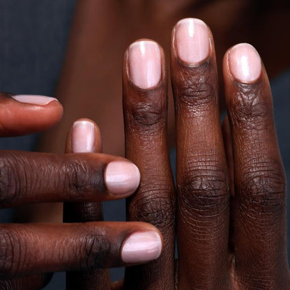 Quartz Illuminating Nail Concealer