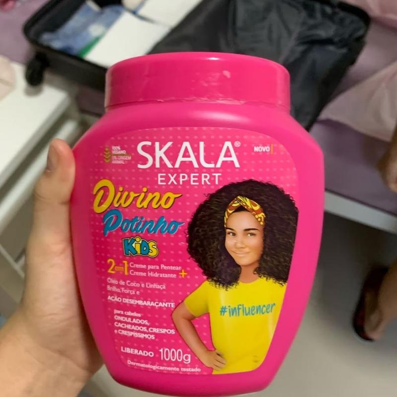 2 in 1 Skala KIDS Divino Potinho Curly or Super Curly Conditioning Treatment Cream. Great for hydration, glow and Antifrizz Vegan Haircare