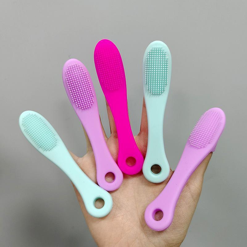 Random Color Silicone Finger Brush Facial Cleansing Brush, 1 Count Skin Cleaning Brush