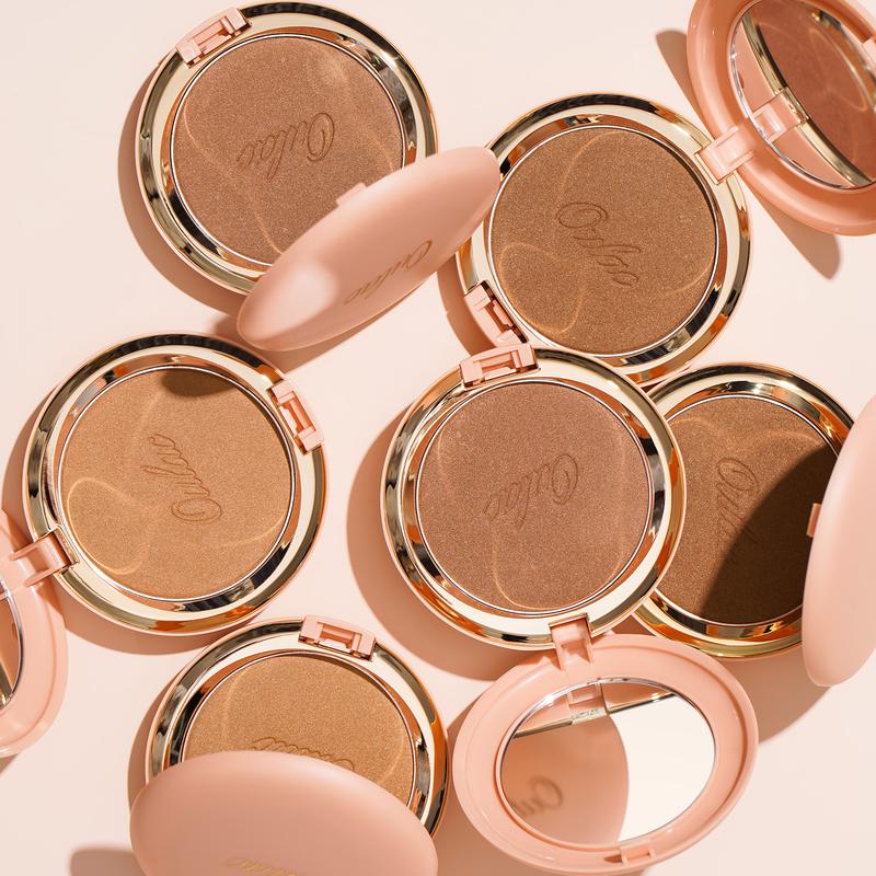 Oulac Shimmer Bronzer Powder Face Makeup Compact - Natural Sun Kissed Finish, Highlighter Bronzer Blush, Contour Powder, Soft Touch Texture, Vegan & Cruelty-Free Color Flawless Luxury Scent