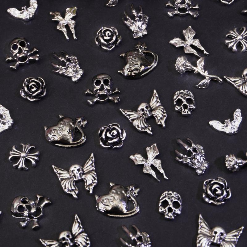 Creepy Chic-Shine Shine DIY  Metal Nails/Charms