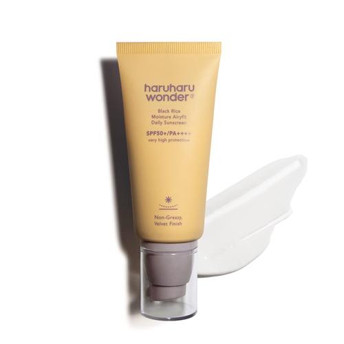 Haruharu Wonder Black Rice Moisture Airyfit Daily Sunscreen 50ml, SPF50+ PA++++, Antioxidant-Rich Formula, Ultra-Lightweight and Breathable, Non-Sticky Hydration, Fast Absorbing, Protects and Nourishes, Gentle for Sensitive Skin, Korean Skincare