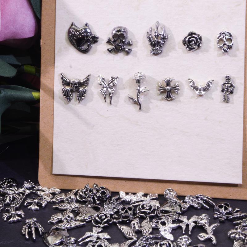 Creepy Chic-Shine Shine DIY  Metal Nails/Charms