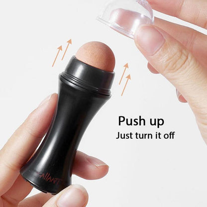 Oil Absorbing Volcanic Rolling Ball Stick (1 Piece), Portable Oil Control Face Roller Stick, Makeup Accessories